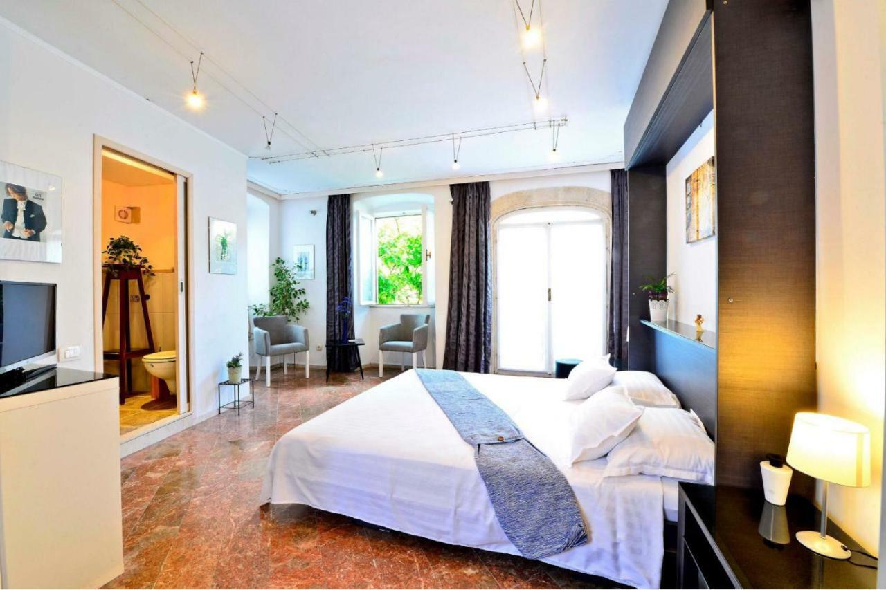 Romantic Rooms Gena Τρογκίρ Εξωτερικό φωτογραφία