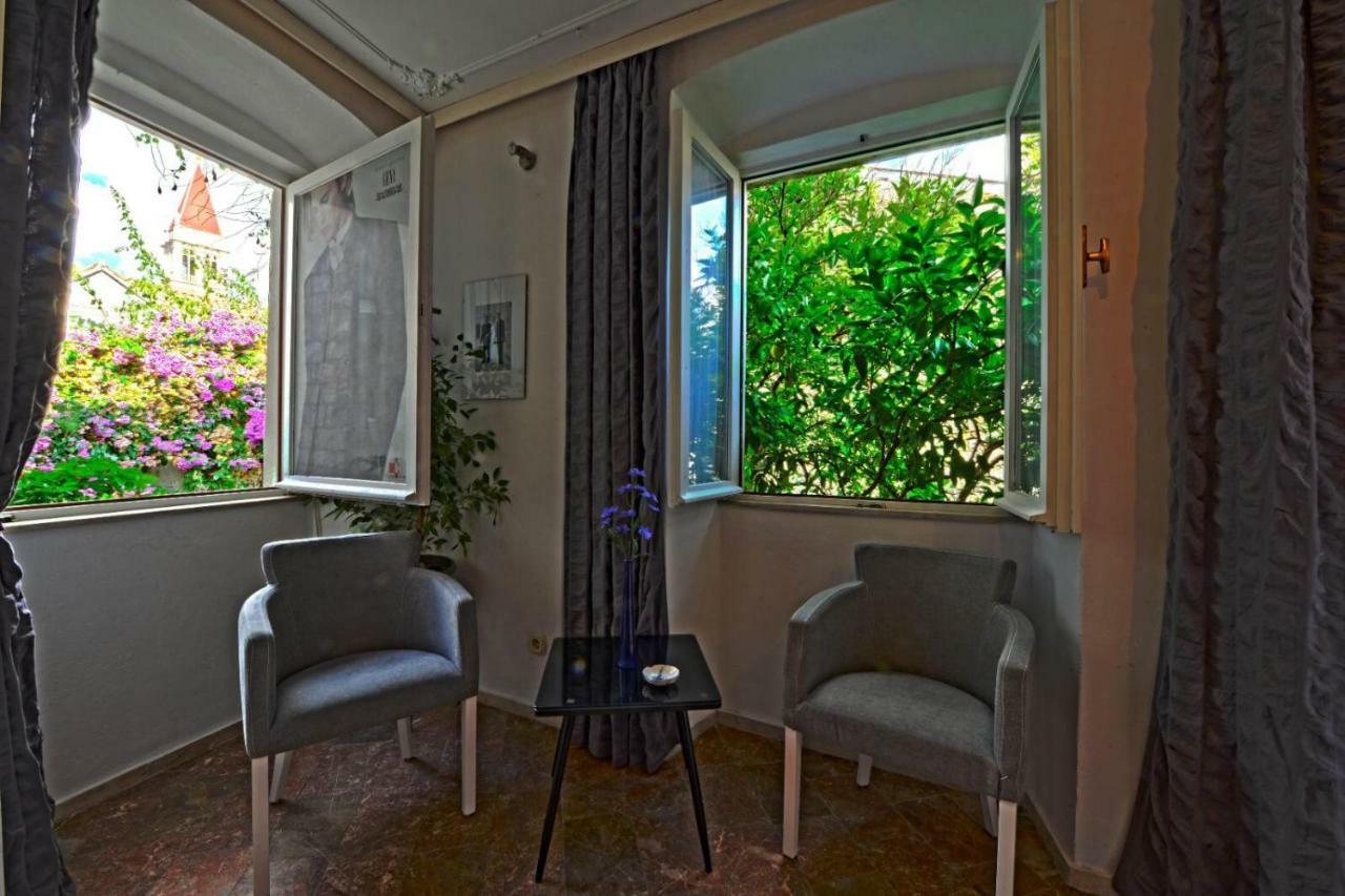 Romantic Rooms Gena Τρογκίρ Εξωτερικό φωτογραφία