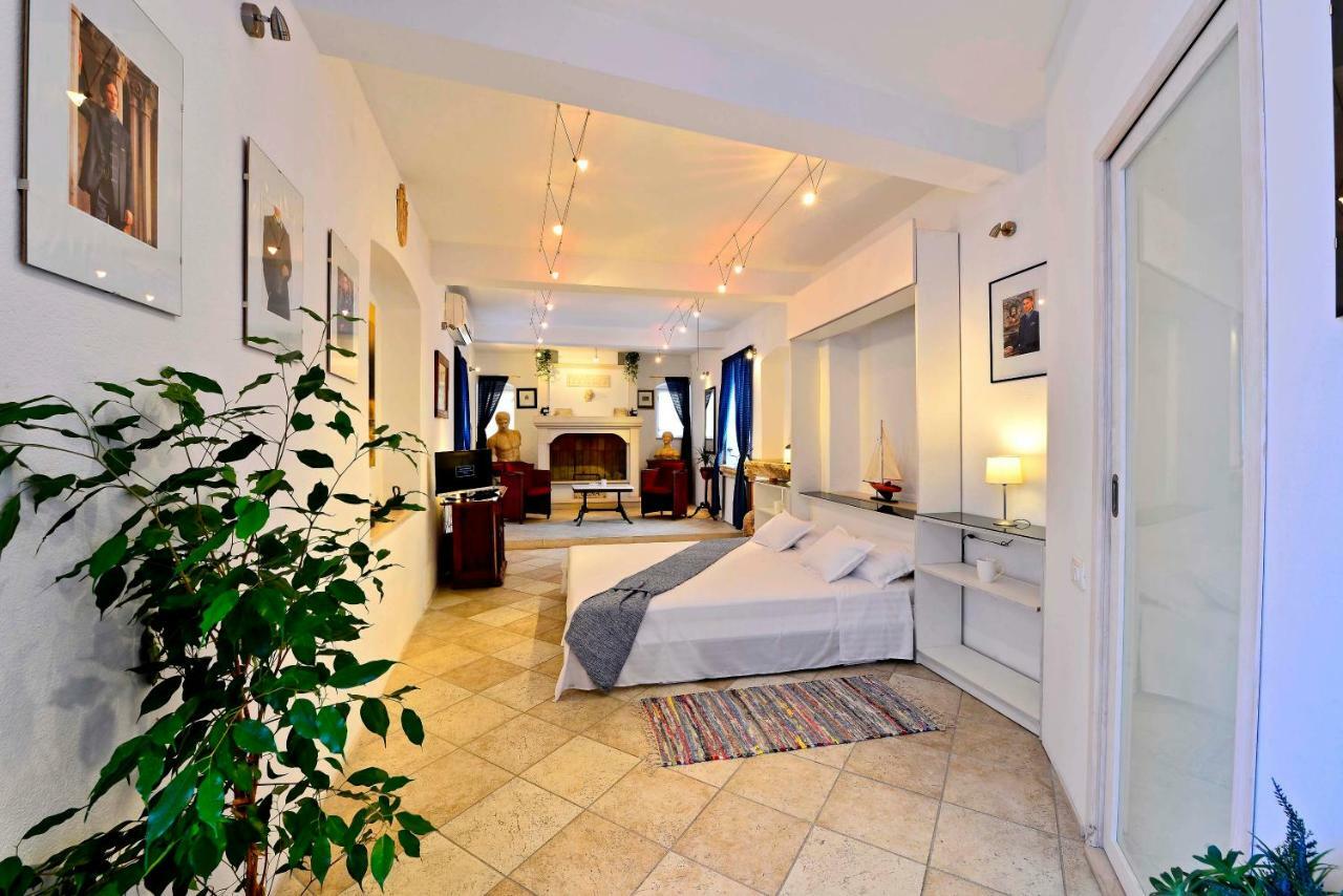 Romantic Rooms Gena Τρογκίρ Εξωτερικό φωτογραφία