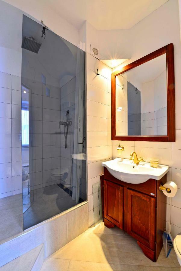 Romantic Rooms Gena Τρογκίρ Εξωτερικό φωτογραφία